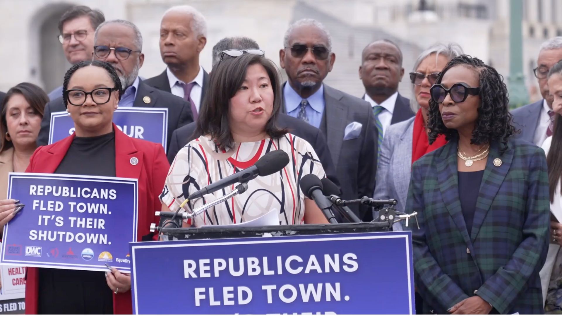 孟昭文抨击共和党造成政府停摆与医疗危机