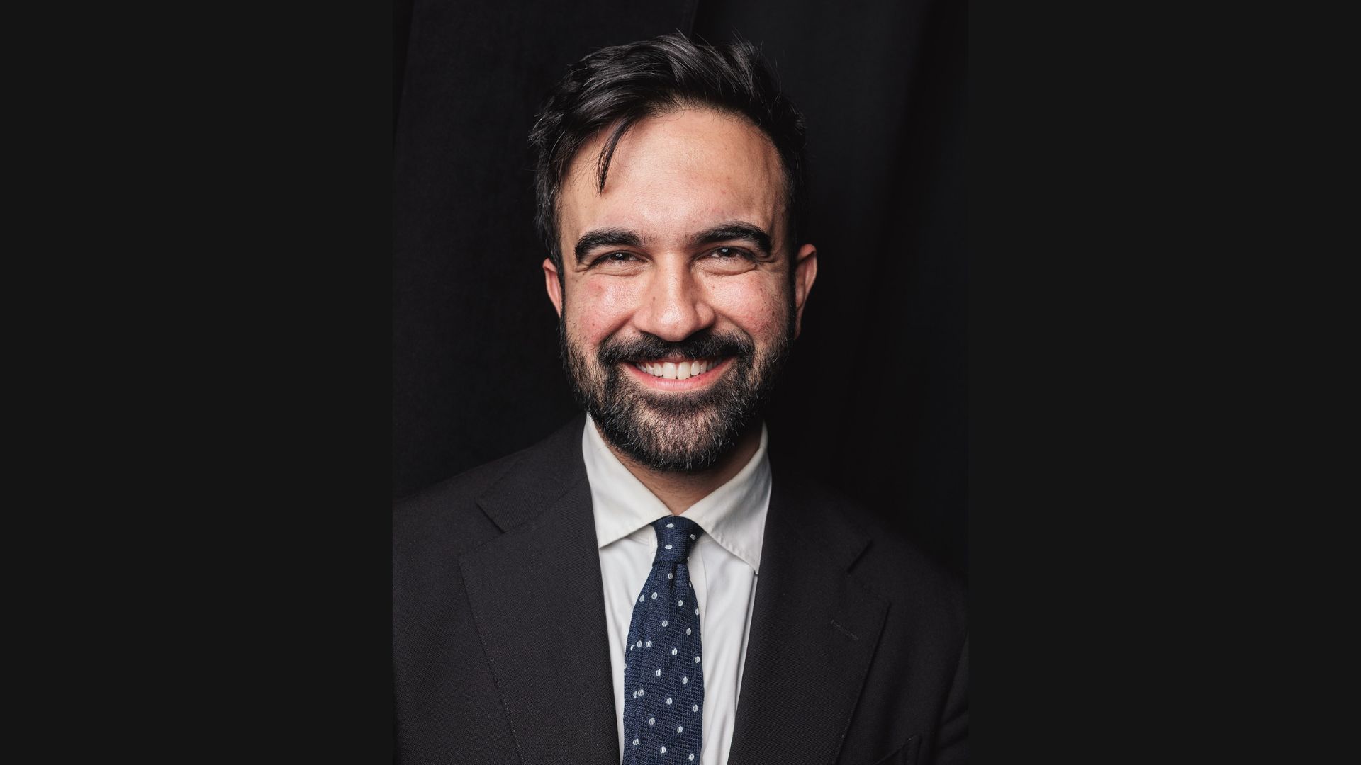 美国社会主义者佐赫兰·马姆达尼（Zohran Mamdani）当选纽约市市长