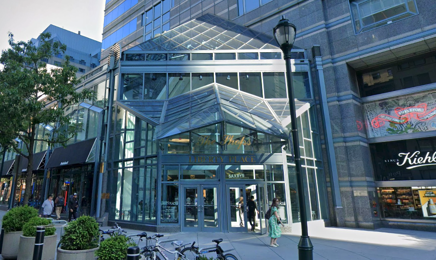 费城地标性商业中心The Shops at Liberty Place正式挂牌出售，核心零售空间引发关注
